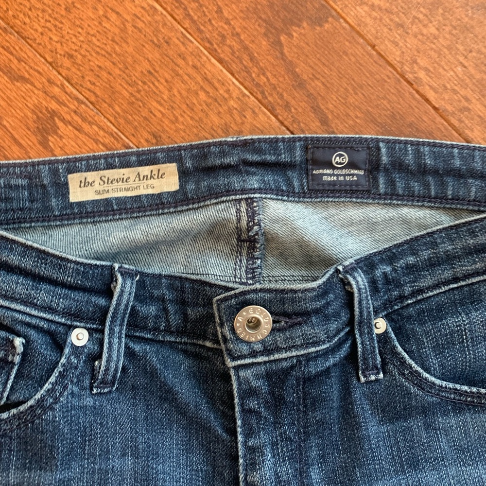 AG The Stevie Ankle - Slim Straight Leg - Picture 2 of 4